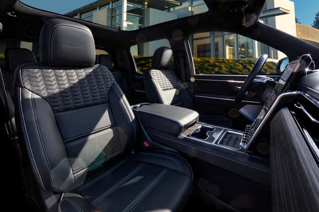 Image for article titled The 2024 GMC Sierra EV Denali Is a 754-HP Luxury Electric Pickup Truck