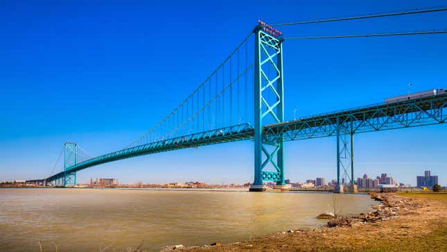 Image for article titled Worker Survives 140-Foot Fall Off Of Ambassador Bridge