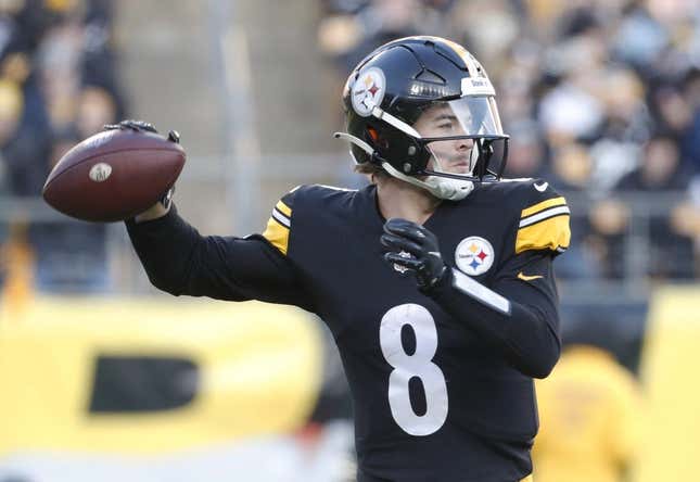 Jan 8, 2023; Pittsburgh, Pennsylvania, USA;  Pittsburgh Steelers quarterback Kenny Pickett (8) passes against the Cleveland Browns during the fourth quarter at Acrisure Stadium. Pittsburgh won 28-14.