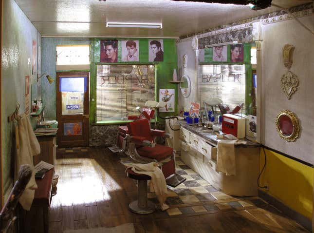 Le barbier (the barber), by Michel Perez