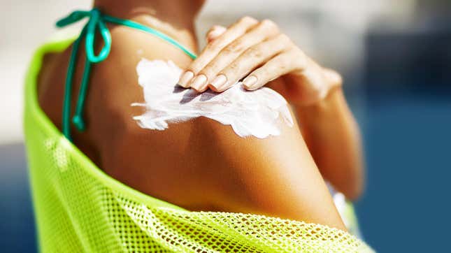 Image for article titled Do You Really Need to Reapply Sunscreen That Often?