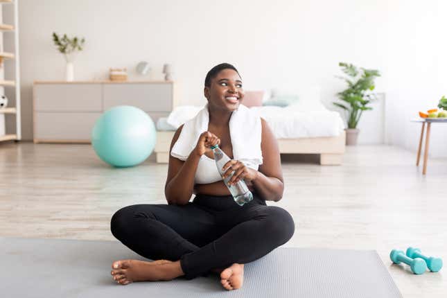 Image for article titled Having Trouble Losing Weight After 40? Give These Tips a Try