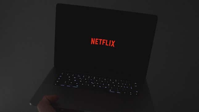 Imagen para el artículo titulado Netflix cobrará un extra a los que compartan contraseña, empezando por Latinoamérica