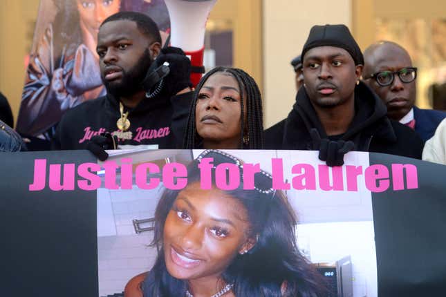 Image for article titled Families of 2 Black Women Who Died on the Same Day Demand Policy Change on Notice of Deaths