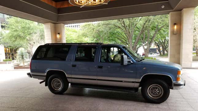 Image for article titled I&#39;m Camping In My 1996 Chevrolet Suburban For A Month. What Do You Want To Know?