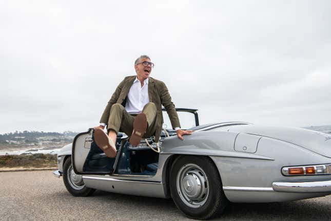Image for article titled A 1968 Mercedes-Benz 280 SL Pagoda Is Elegance on Wheels