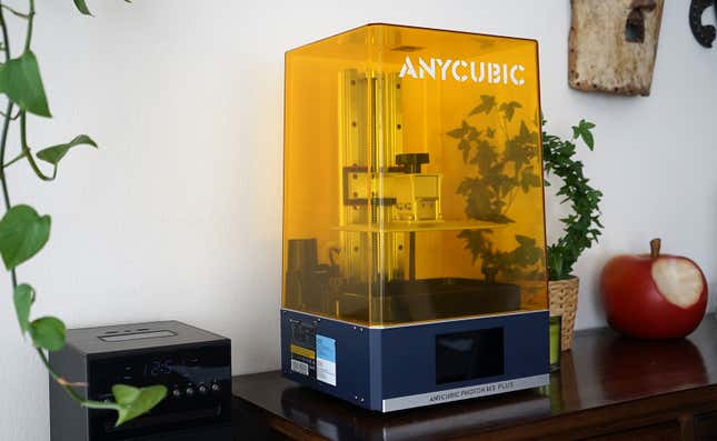 Imagen para el artículo titulado La Photon M3 Plus es la impresora 3D de resina con la que por fin podrás salir de casa tranquilo