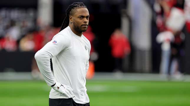 Image for article titled Someone save Davante Adams from himself