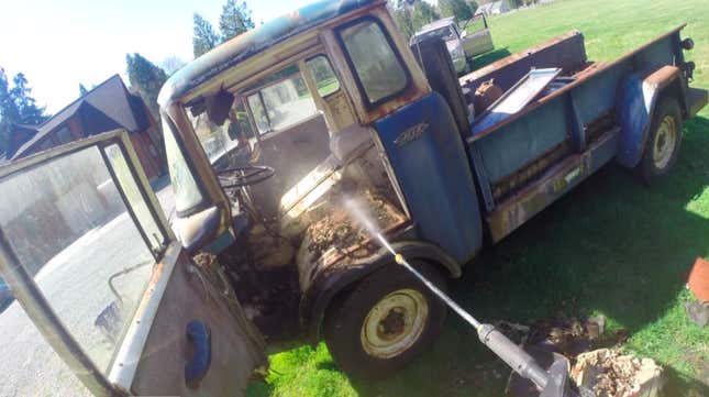 Image for article titled I Bought The World's Most Hopeless Jeep. Bringing It Back To Life Was A Miracle That Nearly Broke Me