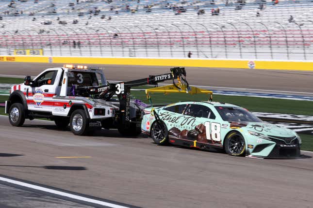 Image for article titled The 15 Best NASCAR Cup Series 2022 Paint Schemes So Far, Ranked