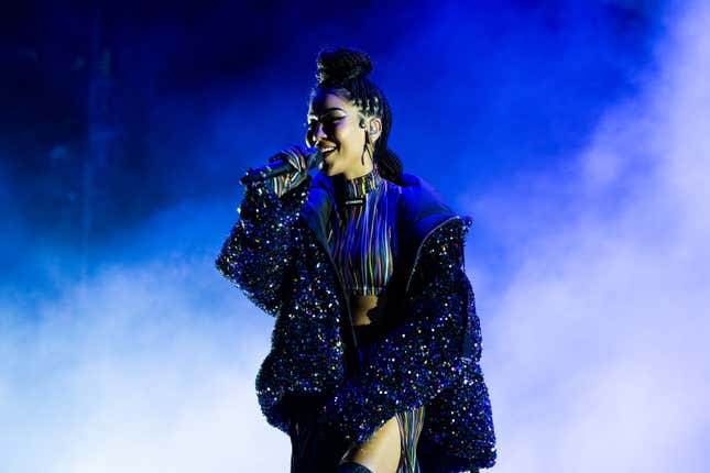 Image for article titled Coachella 2022: Let&#39;s Hear It for Weekend 2 Looks