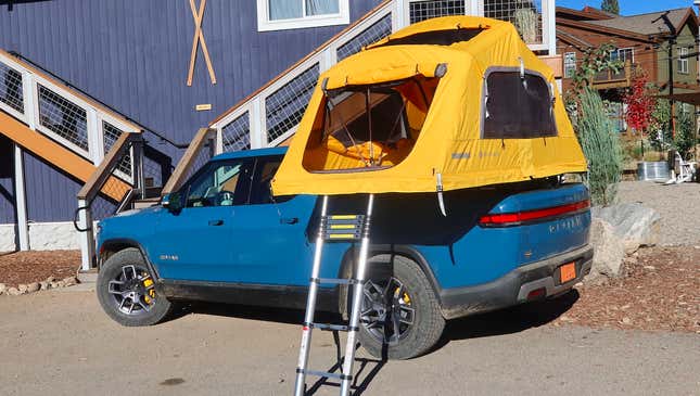 Image for article titled Your Guide To The 2022 Rivian R1T Electric Pickup's Incredible Gadgets