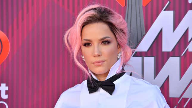 Image for article titled The Out-of-Touch Adults&#39; Guide to Kid Culture: Is Halsey an Industry Plant?
