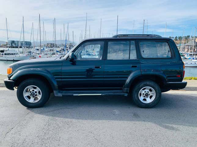 Image for article titled At $7,000, Will This Mileage-Heavy 1994 Toyota Land Cruiser Cruise to a Quick Sale?