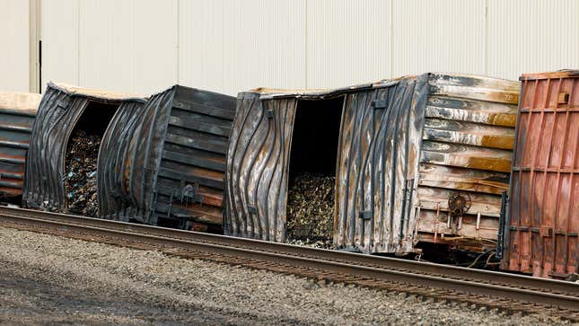 Image for article titled Biggest Lies Norfolk Southern Has Told East Palestine Residents