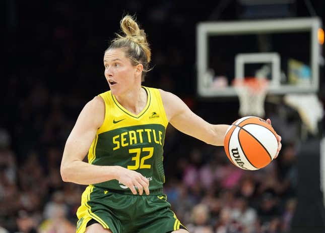 Aug 5, 2023; Phoenix, Arizona, USA; Seattle Storm guard Sami Whitcomb (32) dribbles against the Phoenix Mercury during the second half at Footprint Center.