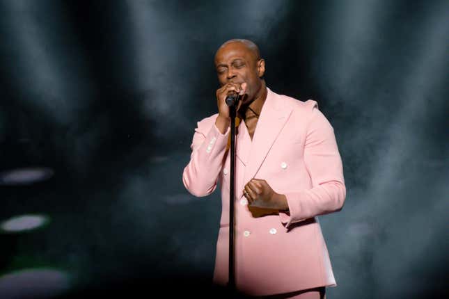 HOUSTON, TEXAS - MARCH 24: KEM performs on stage in concert at Toyota Center on March 24, 2023 in Houston, Texas. 
