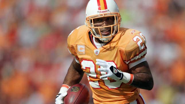 Buccaneers: Top five players that only wore creamsicle uniform