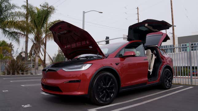 Image for article titled Tesla Is on Its Way to Being America&#39;s Luxury King Again