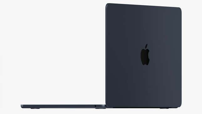 Imagen para el artículo titulado El nuevo MacBook Air tiene procesador M2, MagSafe y puerto de auriculares