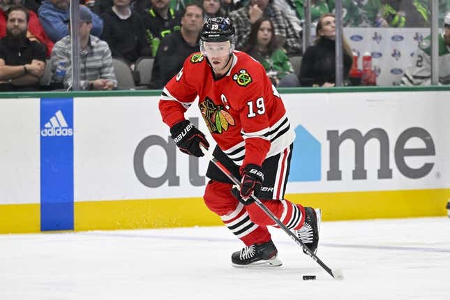 Nov 23, 2022; Dallas, Texas, USA; Chicago Blackhawks center Jonathan Toews (19) in action during the game between the Dallas Stars and the Chicago Blackhawks at American Airlines Center.