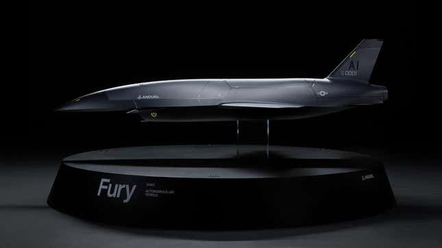Imagen para el artículo titulado El juguete más nuevo del fundador de Oculus, Palmer Lucky, es un avión autónomo de alta velocidad