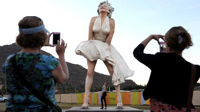 Image for article titled A 26-Foot-Tall Marilyn Monroe Statue Is Getting the MeToo Treatment, and Perhaps Some Points Have Been Made