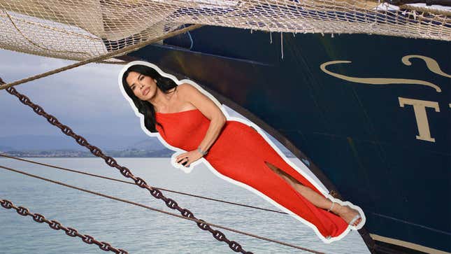 Image for article titled Jeff Bezos Put a Sculpture of Lauren Sanchez on the Bow of His Superyacht