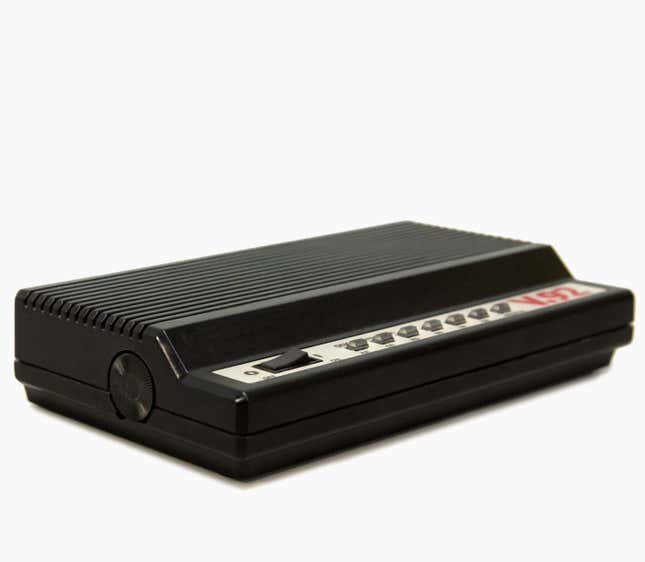 Image for article titled A series of mysterious bleeps and bloops defined the early days of the internet
