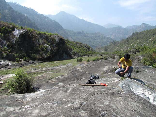 Rock surfaces tell us where the river was carving into its bed.