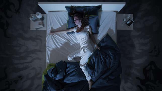 Image for article titled Why You Have Night Sweats (and What to Do About It)