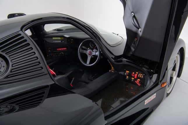 Schuppan 962CR interior from outside driver-side door