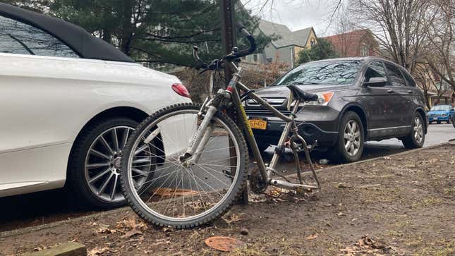 Image for article titled I Rescued The Weirdest Abandoned Bike In Brooklyn