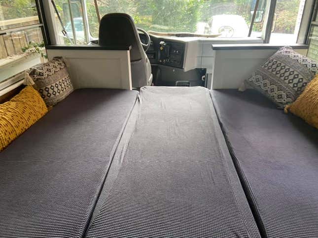 Image for article titled This Gorgeous School Bus RV Conversion Looks Nicer Than Some Houses, But Is It Worth $33,500?