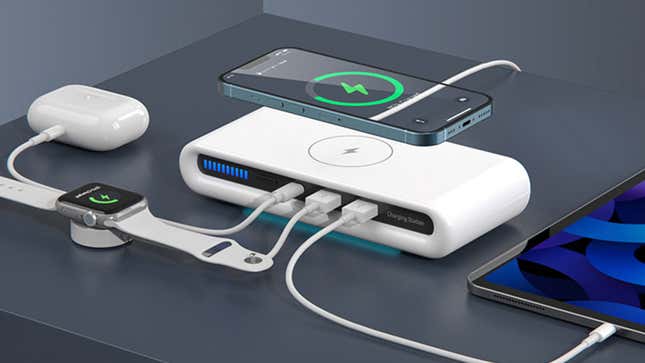 Image for article titled You Can Get This Four-Device Charging Station for $26 Right Now