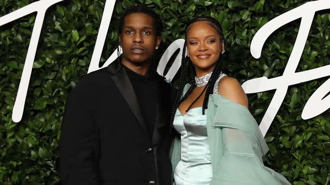 Image for article titled Rihanna and Her Boyfriend (!!!!) A$AP Rocky Took Their Love On the Road