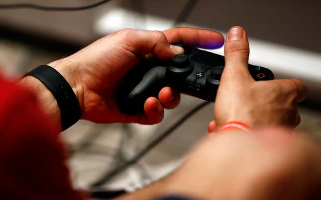 Image for article titled Daily Brief:ソニーもゲーム会社を買収