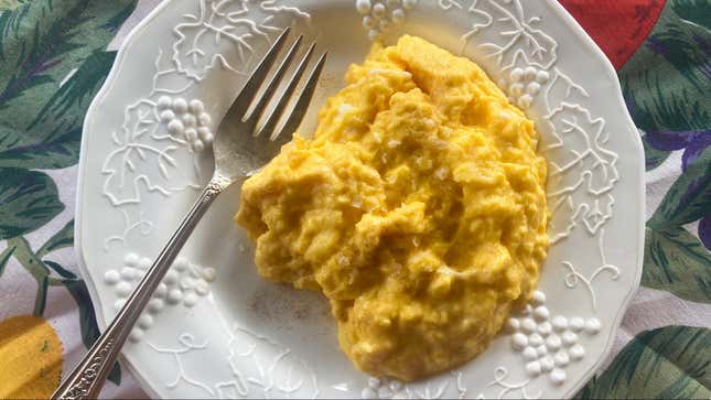 Image for article titled Scramble Your Eggs in a Puddle of Simmering Cream