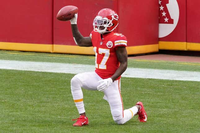 December 27, 2020;  Kansas City, Missouri, USA;  Kansas City Chiefs wide receiver Mecole Hardman (17) makes a fair catch in the end zone during the game against the Atlanta Falcons at Arrowhead Stadium.