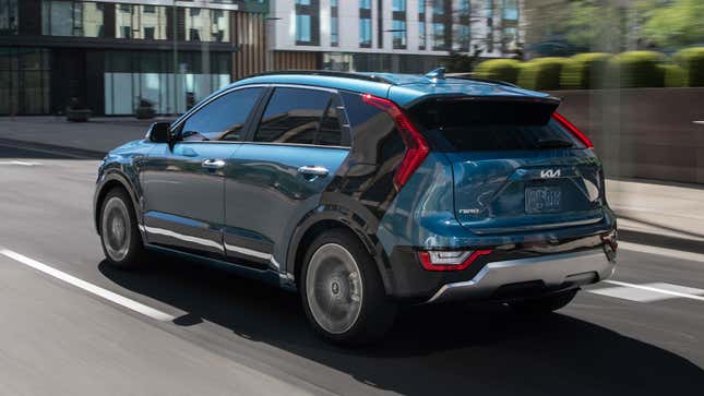 Image for article titled This Is The 2023 Kia Niro's True Face And Everyone Needs To Know