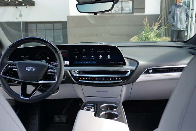 Image for article titled The 2023 Cadillac Lyriq Shows What GM Can Do When it Really Tries