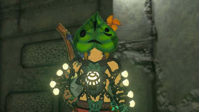 Link is seen wearing the Korok Mask.