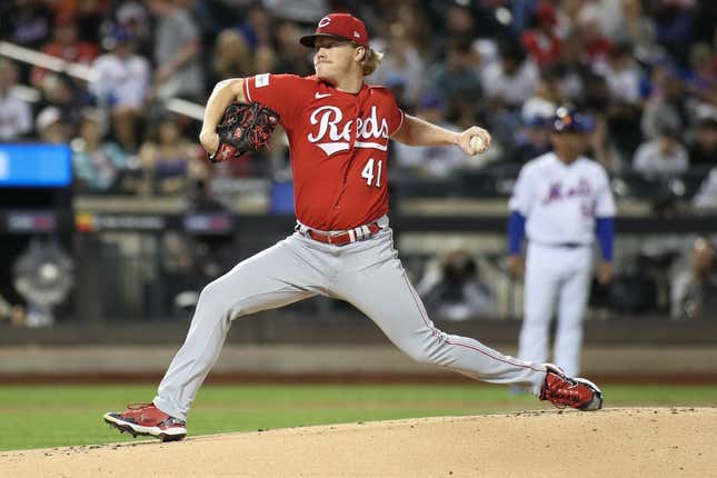 Sep 16, 2023; New York City, New York, USA; Cincinnati Reds starting pitcher Andrew Abbott (41) pitches in the first inning against the New York Mets at Citi Field.