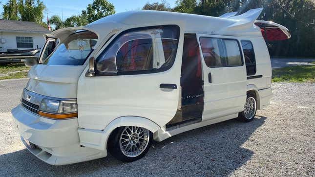 Image for article titled Ford Skyliner, Harley-Davidson Sportster, Toyota HiAce: The Dopest Cars I Found For Sale Online