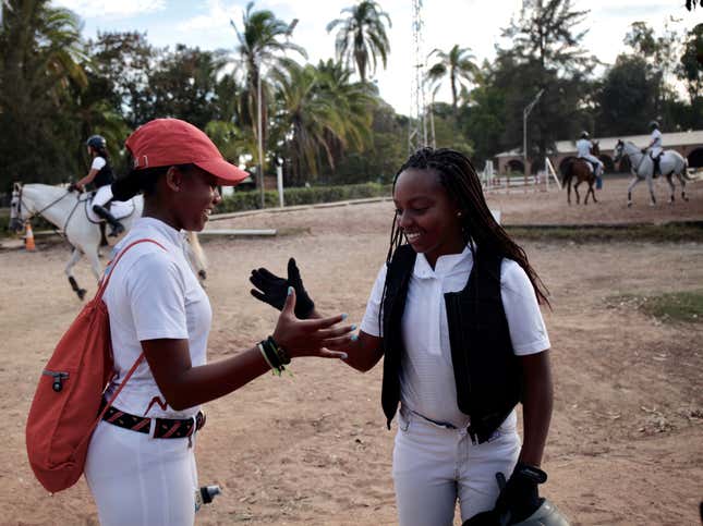 Showjumping in the DR Congo: The sport shows the cities aspirations and inequality