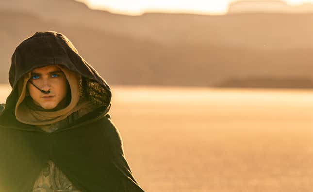 Image for article titled New Dune: Part Two Photos Show Arrakis Beyond the Worm-Riding Trailer