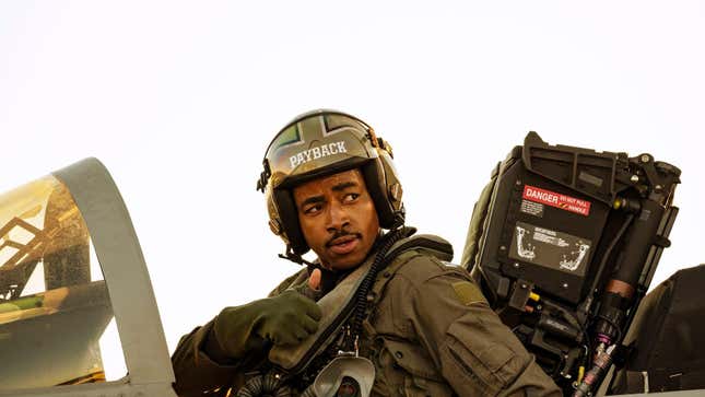 An Interview With Top Gun: Maverick Costar Jay Ellis