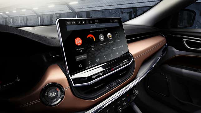 Image for article titled It's Ridiculous How Much Nicer The New Jeep Compass' Interior Looks