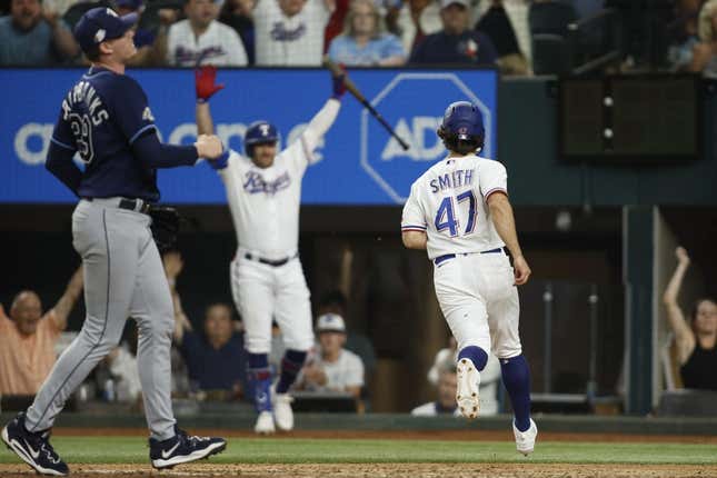 Rays Blast Rangers in Series Opener