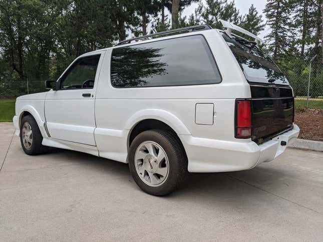 Image for article titled Nissan Skyline GTS25, GMC Typhoon, Buell Ulysses XB12X: The Dopest Vehicles I Found For Sale Online